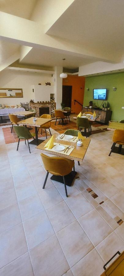 Zagorzanka Pensjonat Rehabilitacyjno-Rekreacyjny Sis Dziadkowiec - Spolka Jawna Mszana Dolna Exteriör bild